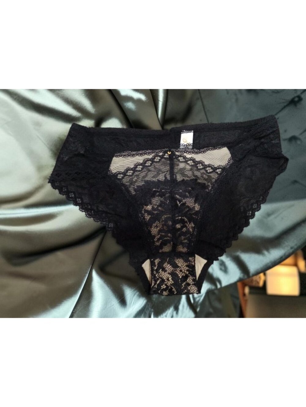 Bradelis New York Lace Panty Floral Lace Black Size M NEW WITHOUT TAGS!